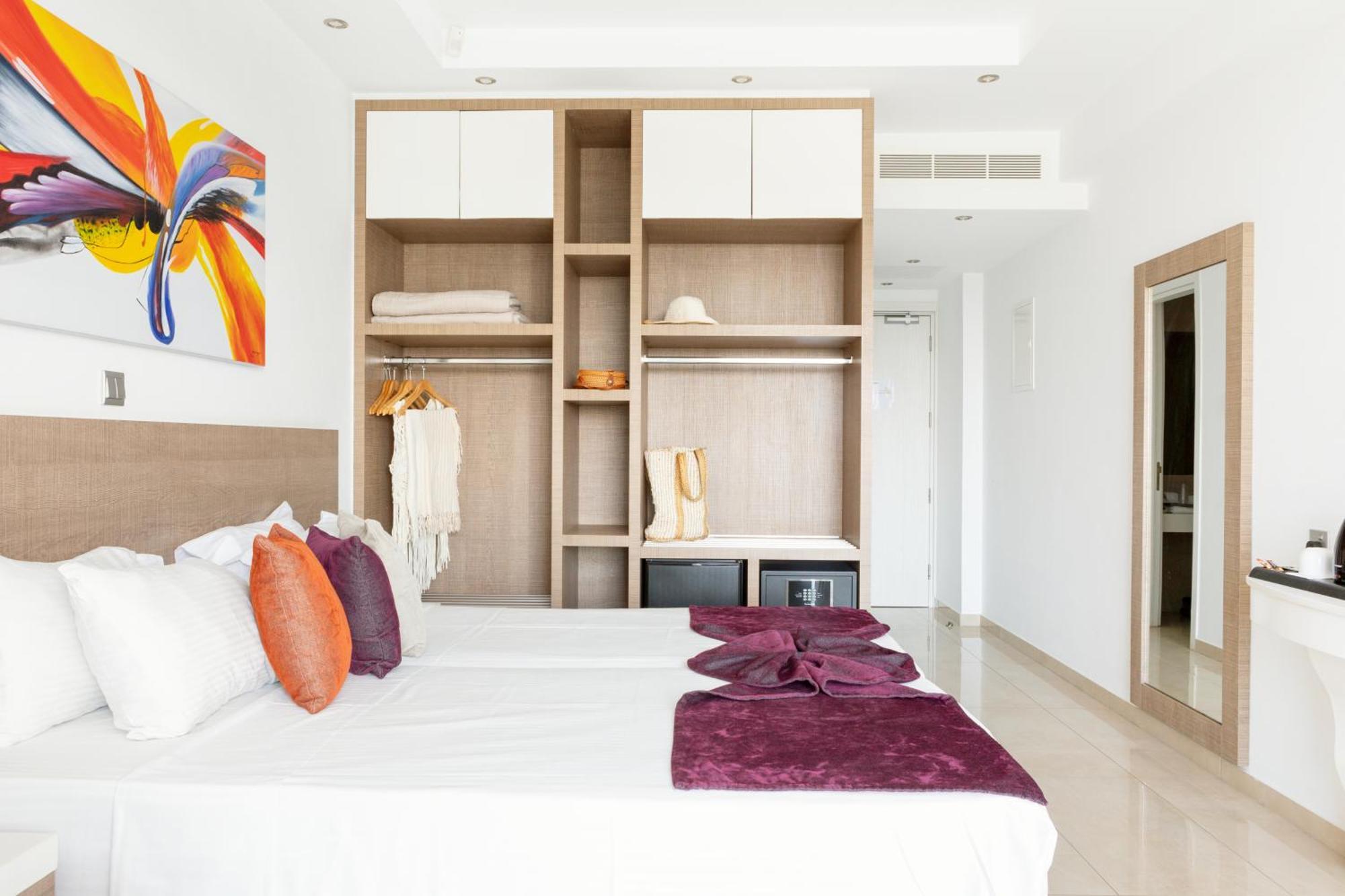 Amethyst Napa & 4* Ayia Napa
